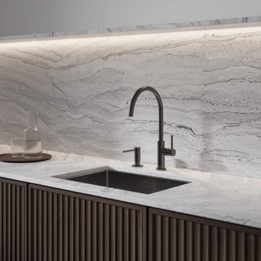 Y Küchenarmatur  Graphit gebürstet (GR)