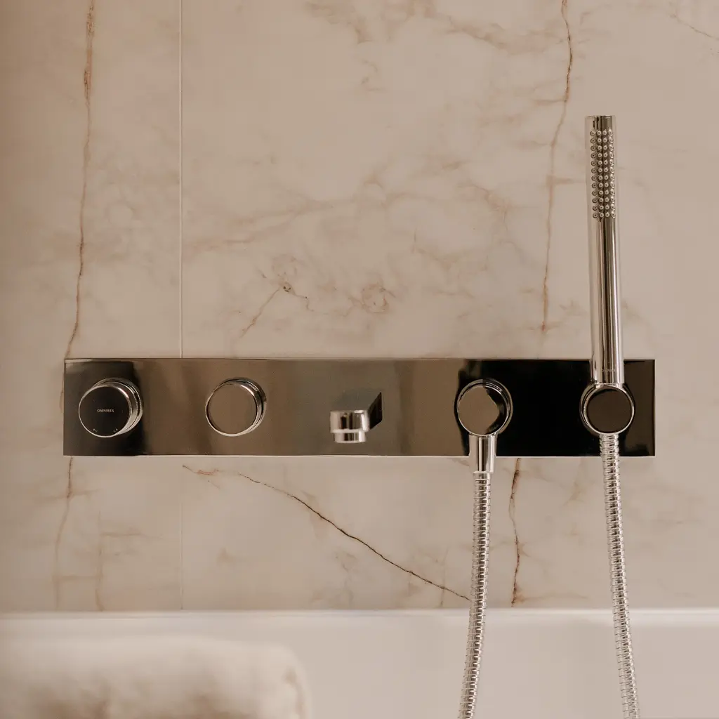 CONTOUR Handbrause Chrom poliert (CR) CONTOUR-RCR